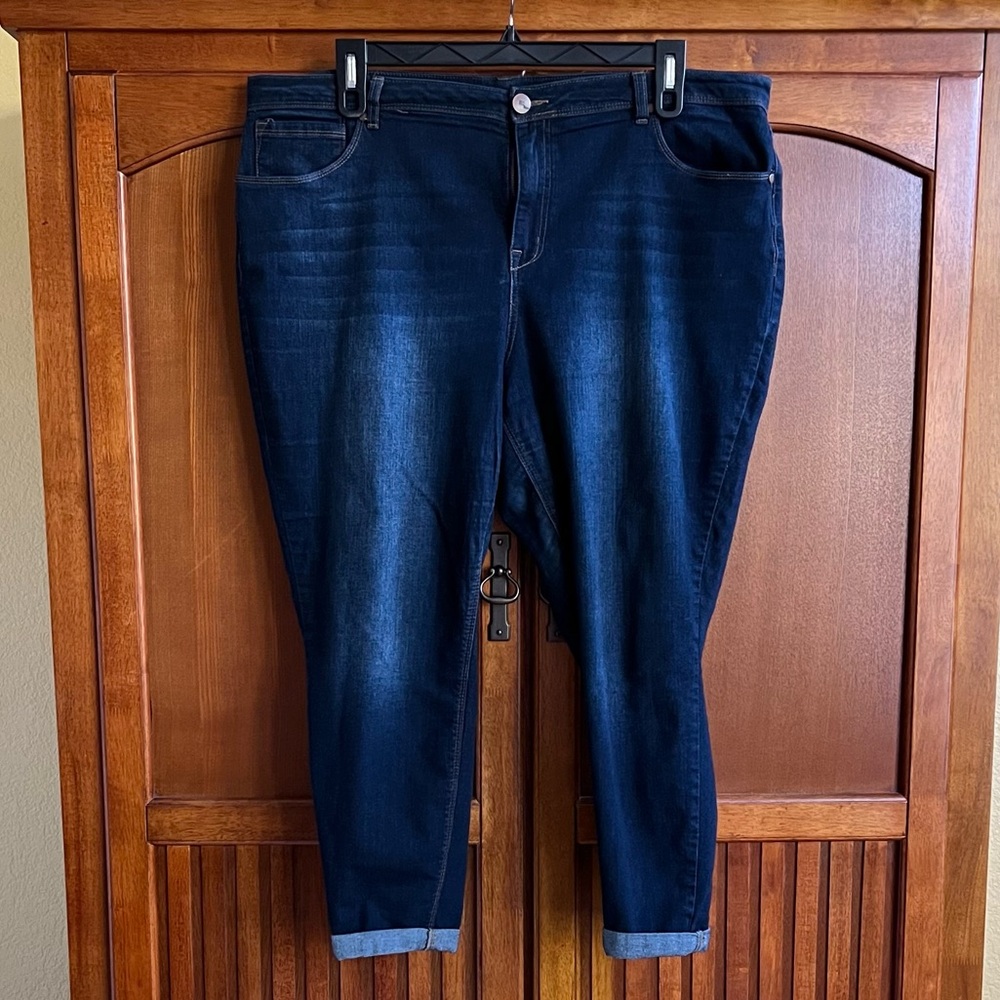 1822 Denim Adrianna Roll Cuff Ankle Skinny Jeans